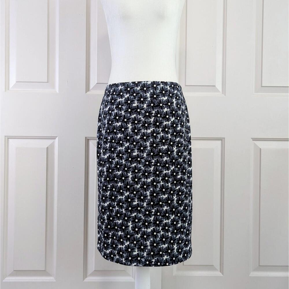 Vintage y2k DKNY graphic floral low waist pull on skirt